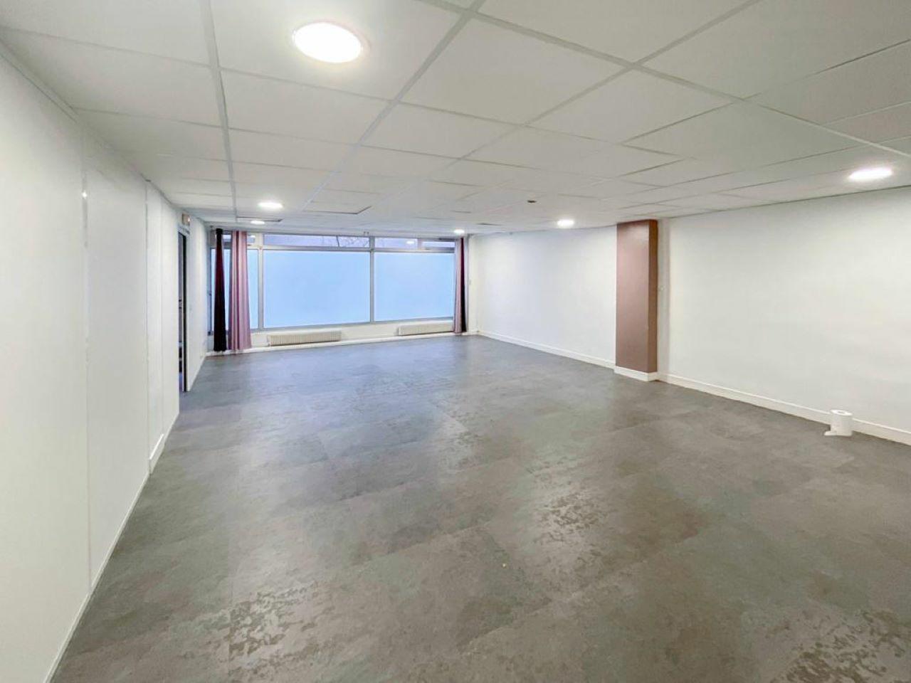 Bureau Paris 255m² Location bureau Paris OLBUR2314380 3